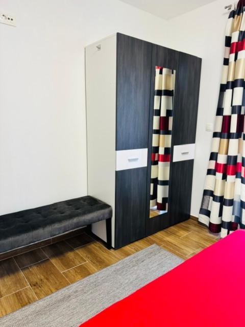 Apartments Paradise Licko Petrovo Selo Экстерьер фото