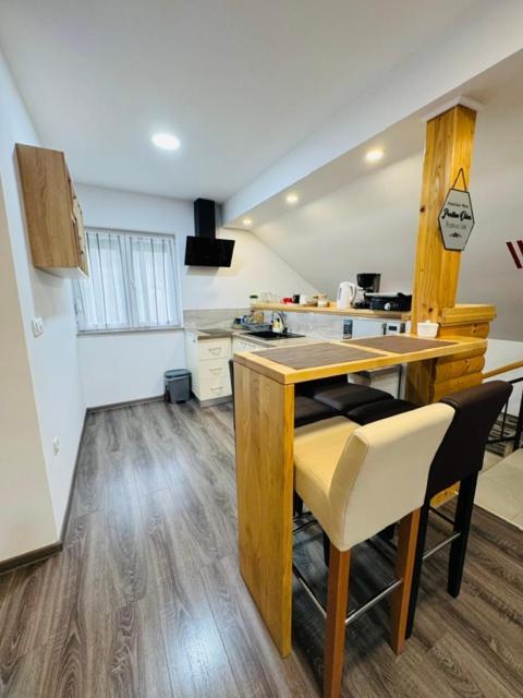 Apartments Paradise Licko Petrovo Selo Экстерьер фото